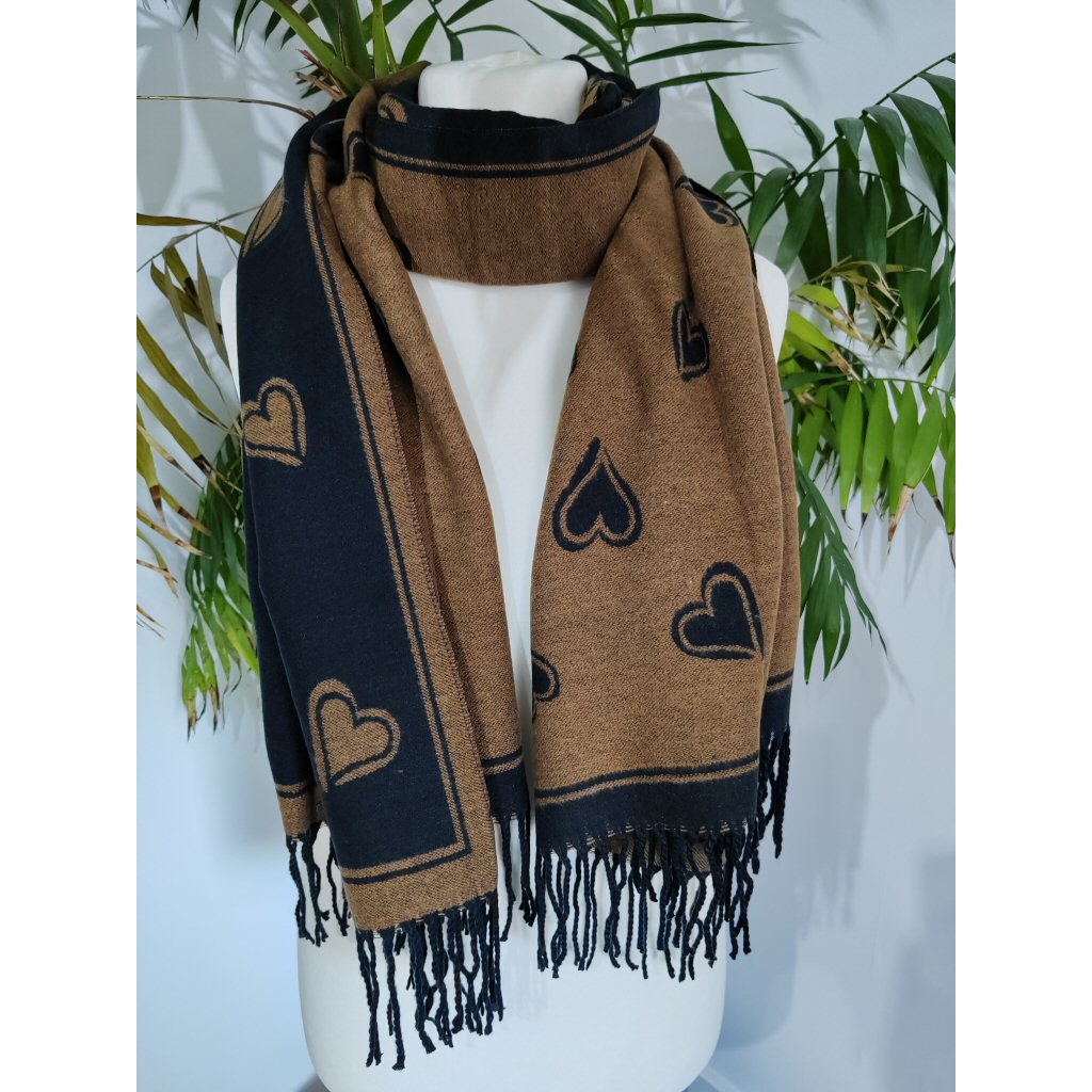 Soft Knit Reversable Heart Scarf - Brown/Black